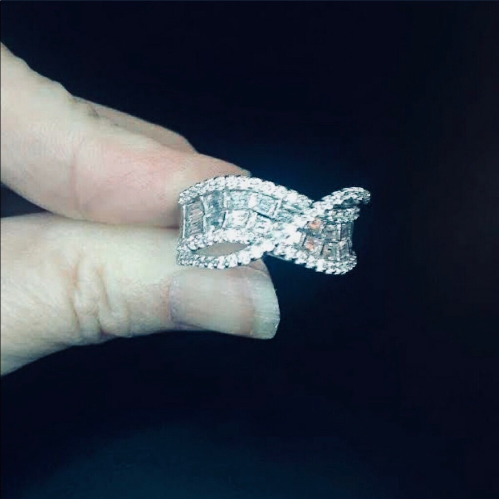 NWOT .925 Bella Luce Faux Baguette Ring